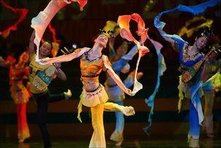 单色舞蹈老师吃瓜视频在线观看,在线观看背后的故事